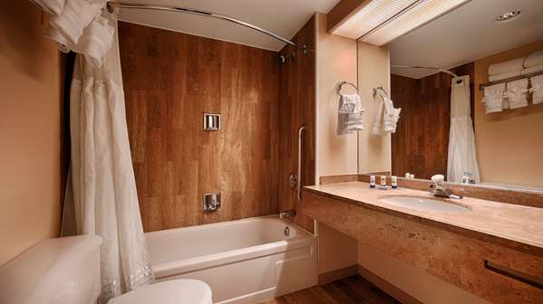  - Best Western Hotel Downtown Sudbury