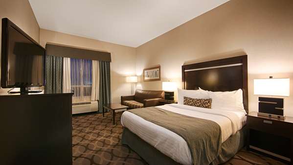  - Best Western Plus Travel Hotel Toronto Airport