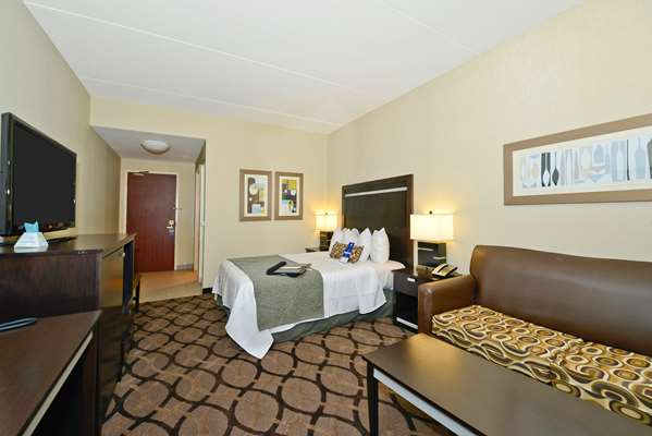 - Best Western Plus Travel Hotel Toronto Airport
