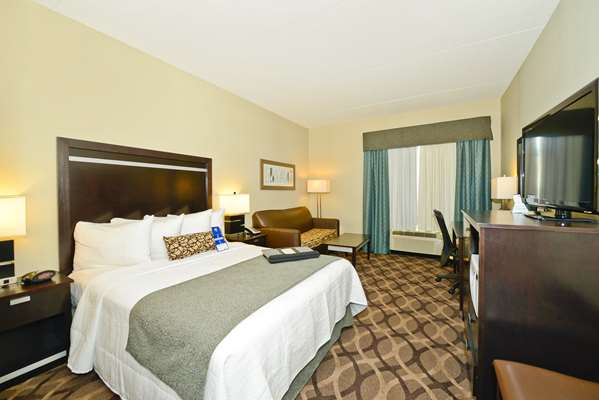  - Best Western Plus Travel Hotel Toronto Airport
