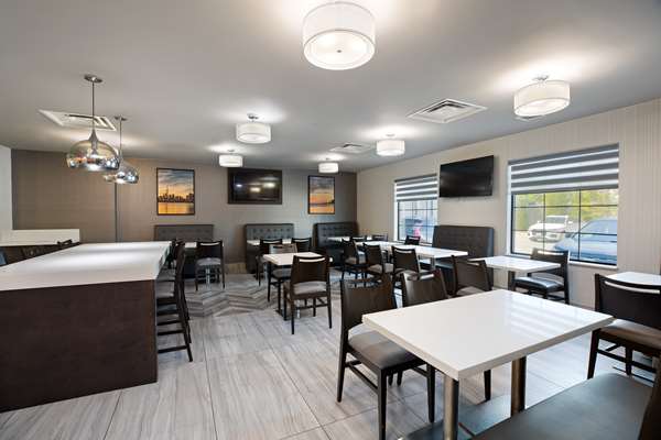 Restaurant - Best Western Plus Executive Inn Scarborough