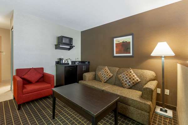  - Best Western Plus Burlington Inn & Suites