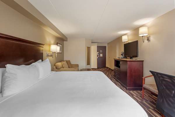  - Best Western Plus Orillia Hotel