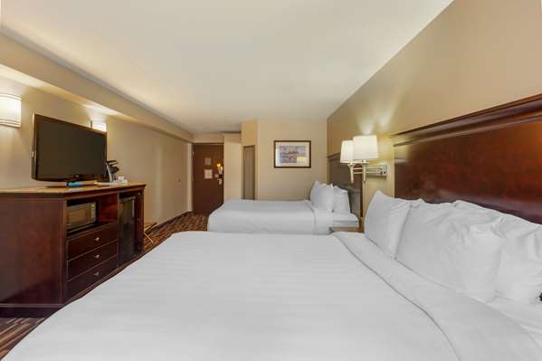  - Best Western Plus Orillia Hotel