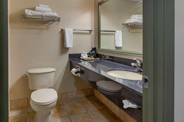  - Best Western Plus Orillia Hotel