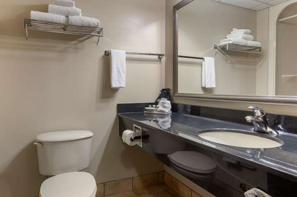  - Best Western Plus Orillia Hotel