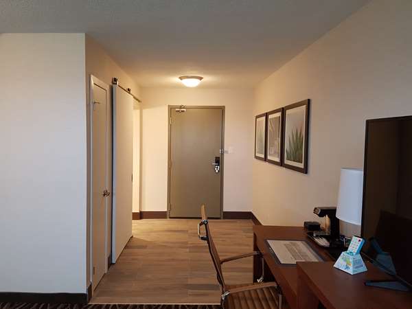  - Best Western Plus Durham Hotel & Conf Ctr Oshawa