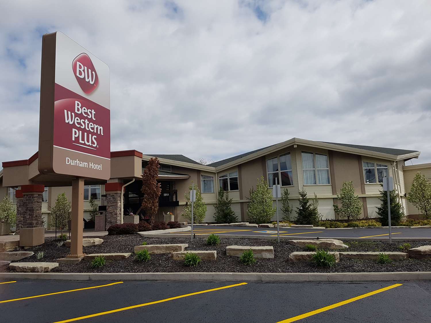 Best Western Plus Durham Hotel & Conf Ctr Oshawa, ON See Discounts