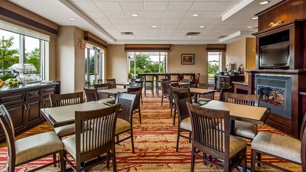Restaurant - Best Western Plus Muskoka Inn Huntsville