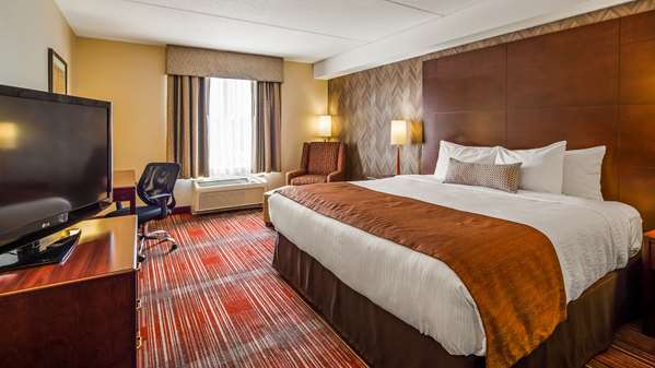  - Best Western Plus Muskoka Inn Huntsville