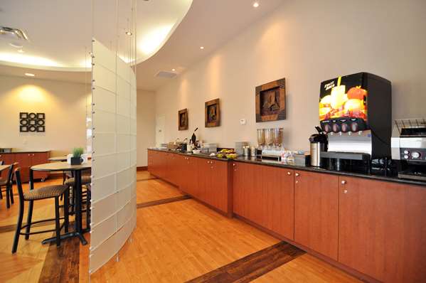 Restaurant - Best Western Plus Inn & Suites Orangeville