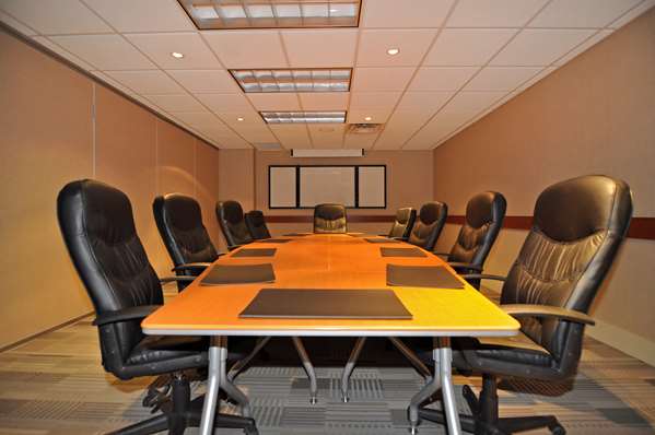  - Best Western Plus Inn & Suites Orangeville