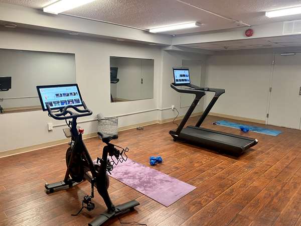 Fitness/ Exercise Room - Best Western St Catharines Hotel & Conference Center