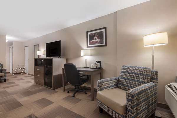  - Best Western St Catharines Hotel & Conference Center