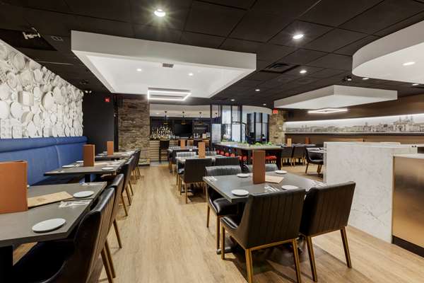 Restaurant - Best Western Premier C Hotel by Carmen's Hamilton