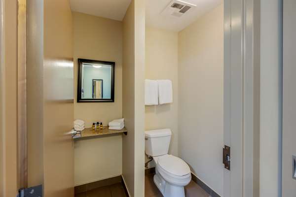 Suite - Best Western Plus East Ridge Inn Walkerton