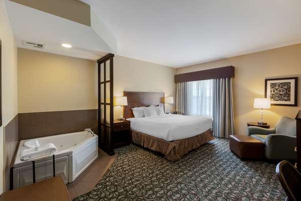 Suite - Best Western Plus East Ridge Inn Walkerton