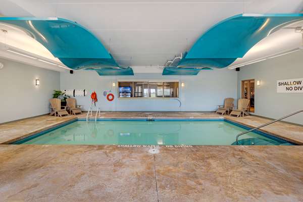 Pool - Best Western Plus East Ridge Inn Walkerton