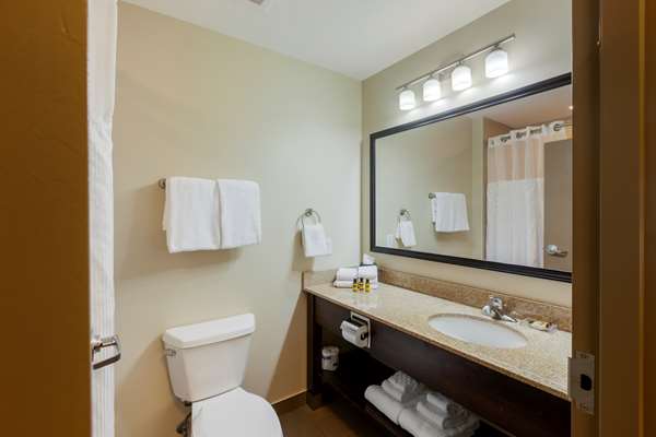  - Best Western Plus East Ridge Inn Walkerton