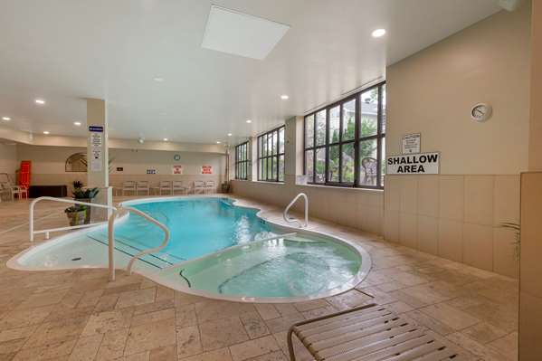 Pool - Best Western Plus Parkside Inn & Spa Perth