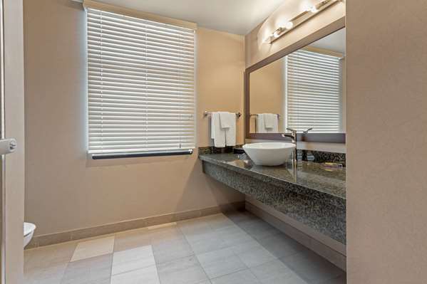  - Best Western Plus Parkside Inn & Spa Perth