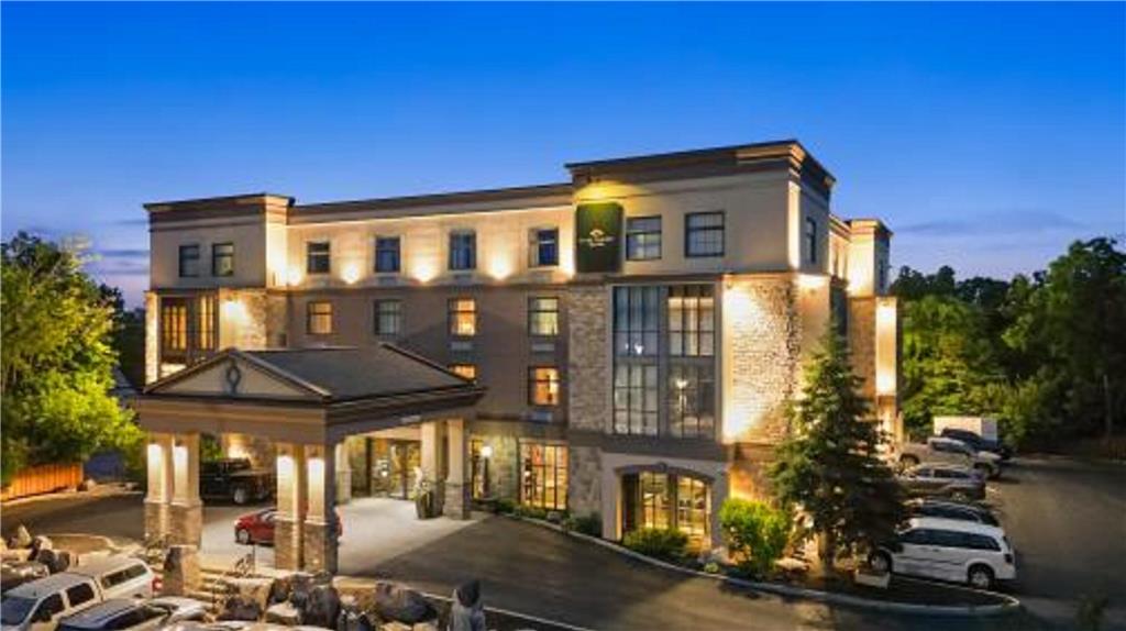 Best Western Plus Parkside Inn & Spa