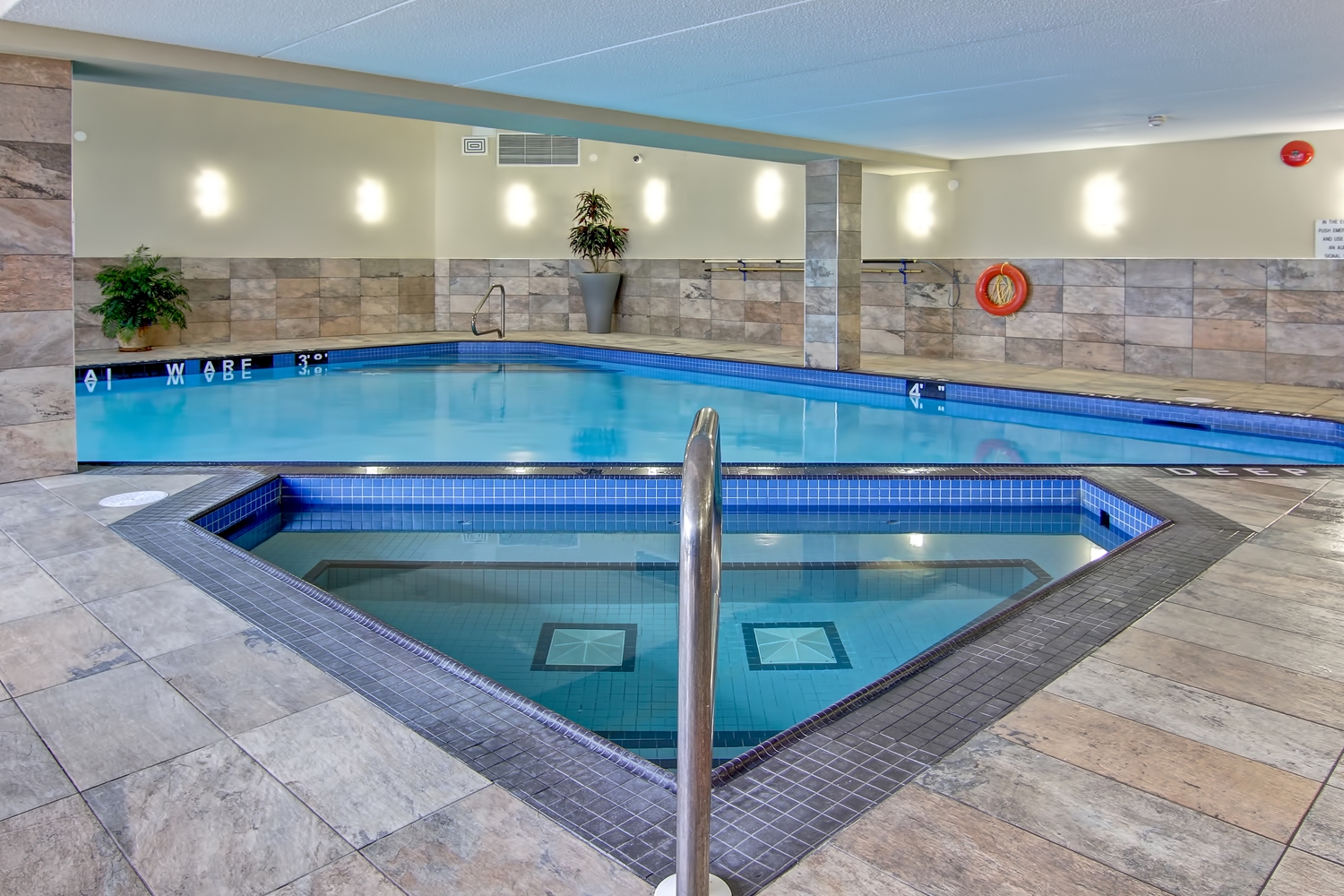 Best Western Plus Toronto North York Hotel Suites On See S Pool Best Western Plus Toronto North York Hotel Suites