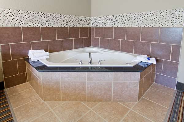 Pool - Best Western Plus Woodstock Hotel & Conference Center