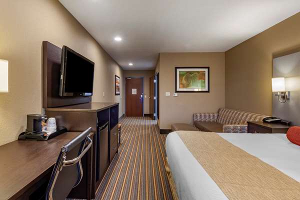  - Best Western Plus Woodstock Hotel & Conference Center