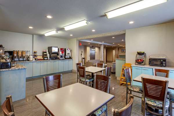 Amenities - Best Western Plus Woodstock Hotel & Conference Center