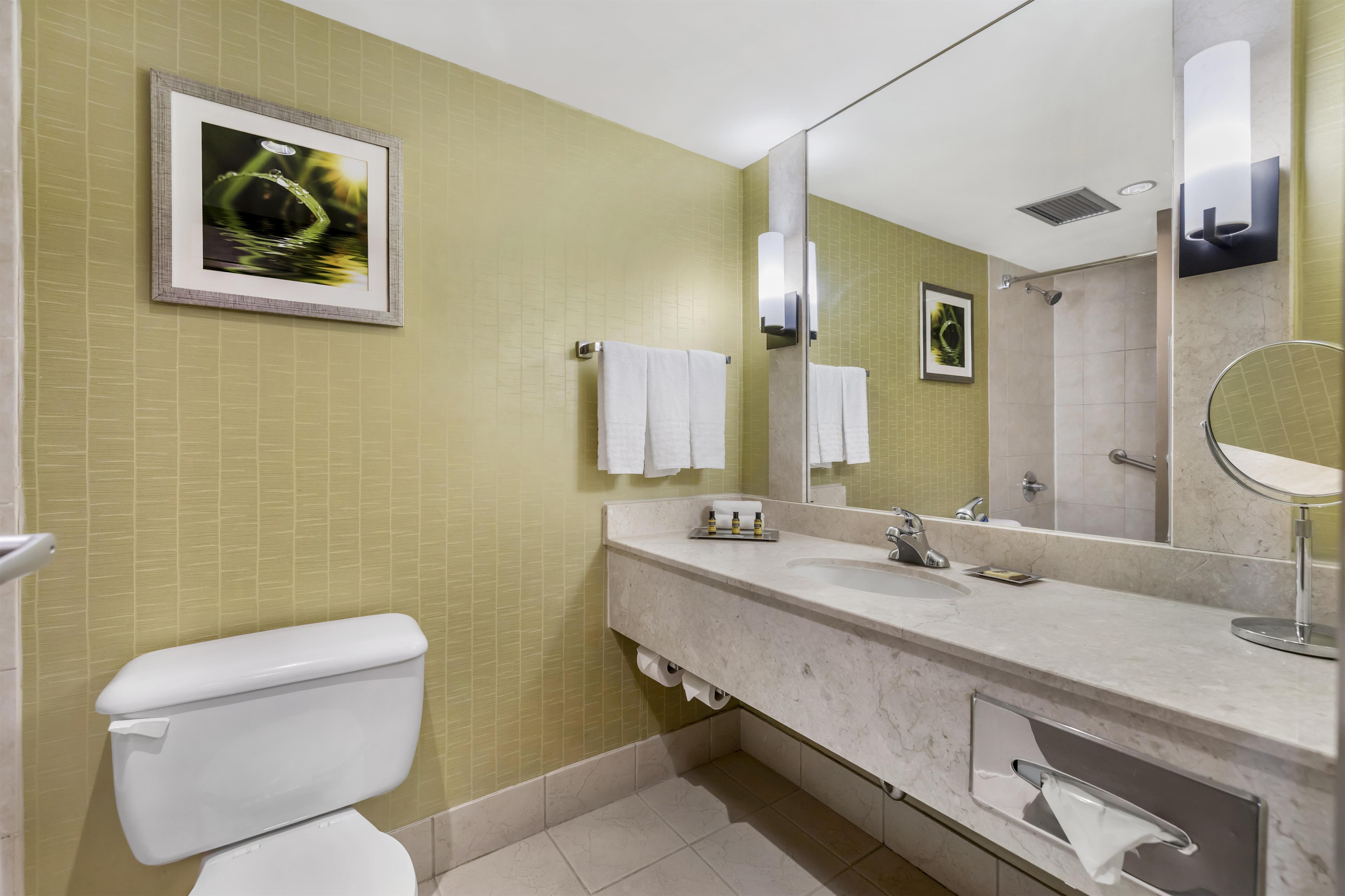 Best Western Plus Waterfront Hotel Room Type - 2 Queen Beds, Non-Smoking, River View, Refrigerator, Flat Screen Television, High Speed Internet Acc