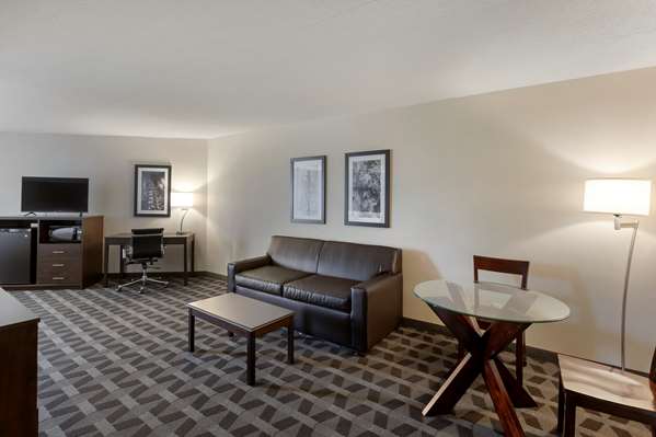  - Best Western Plus Leamington Hotel & Conference Centre