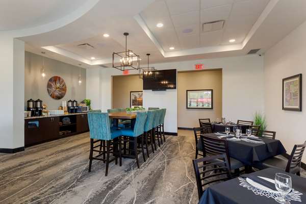 Bar - Best Western Premier Northwood Hotel Timmins