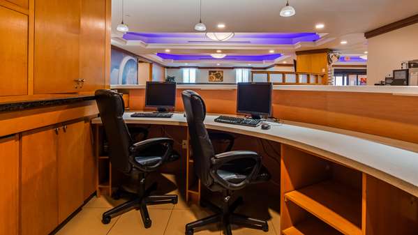 Conference Area - Best Western Premier Toronto Airport Carlingview Hotel