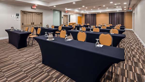  - Best Western Premier Toronto Airport Carlingview Hotel