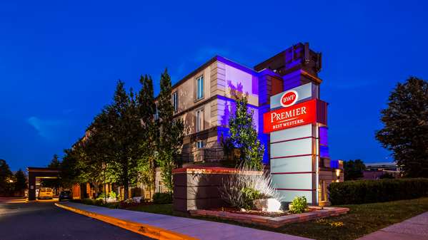 Exterior view - Best Western Premier Toronto Airport Carlingview Hotel
