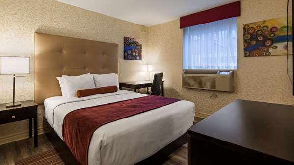  - Best Western Plus Montreal Downtown Hotel Europa