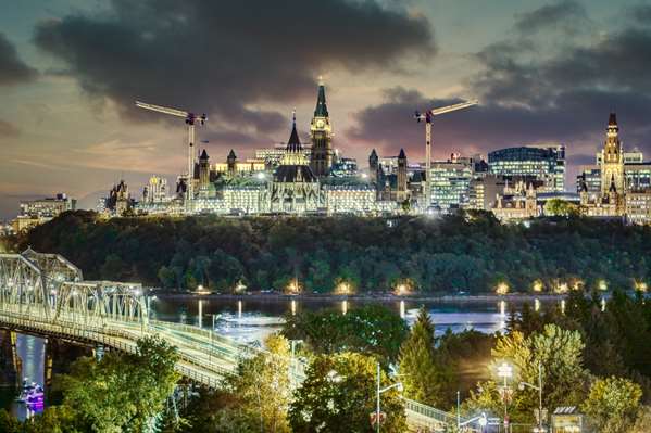 Exterior view - Best Western Plus Gatineau Hotel