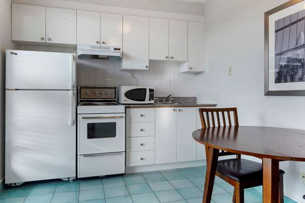 Suite - Best Western Plus Gatineau Hotel