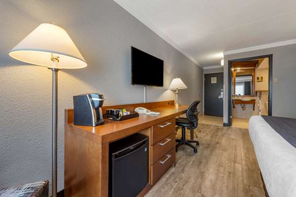  - Best Western Hotel Universel Drummondville