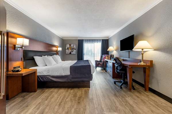  - Best Western Hotel Universel Drummondville