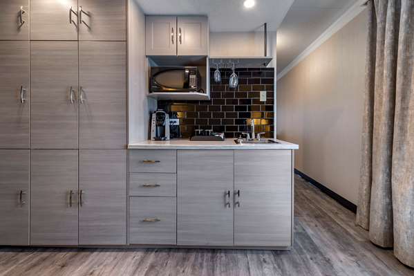  - Best Western Hotel Universel Drummondville