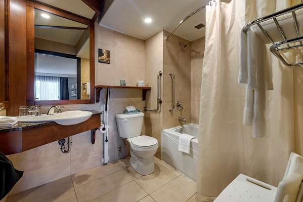  - Best Western Hotel Universel Drummondville