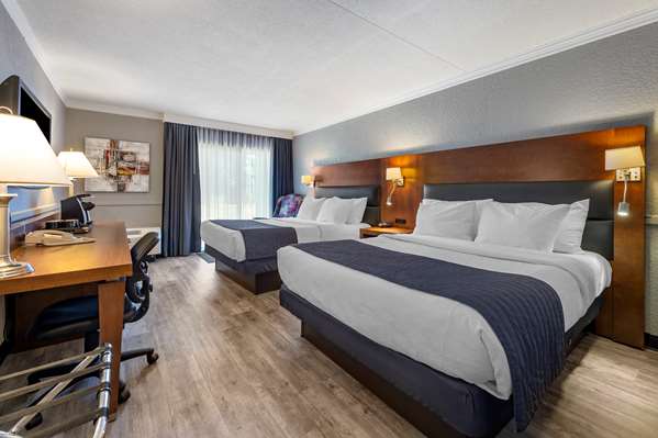  - Best Western Hotel Universel Drummondville