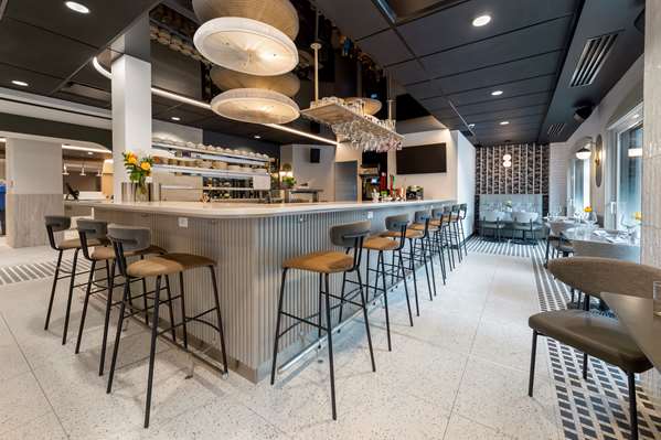 Bar - Best Western Plus City Centre Hotel Quebec City