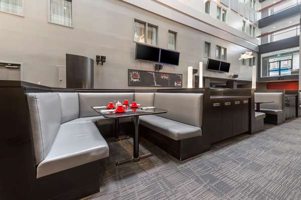 Restaurant - Best Western Plus City Centre Hotel Quebec City