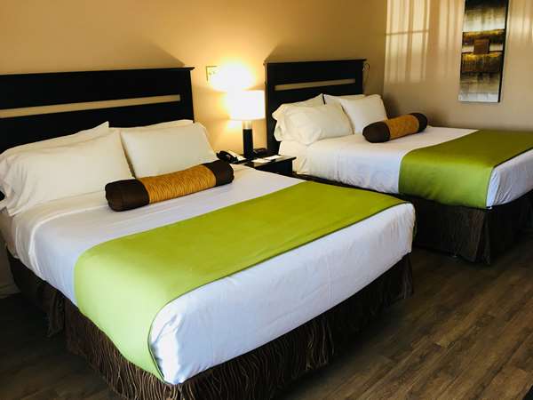  - Best Western Plus Mont Laurier Hotel