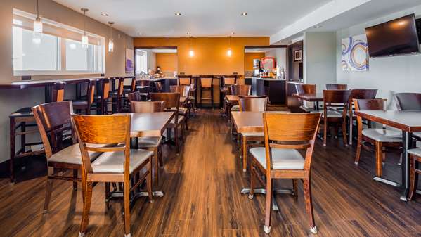 Restaurant - Best Western Plus Mont Laurier Hotel