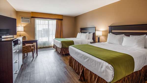 - Best Western Plus Mont Laurier Hotel
