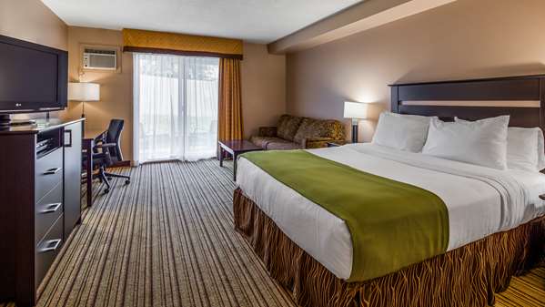  - Best Western Plus Mont Laurier Hotel